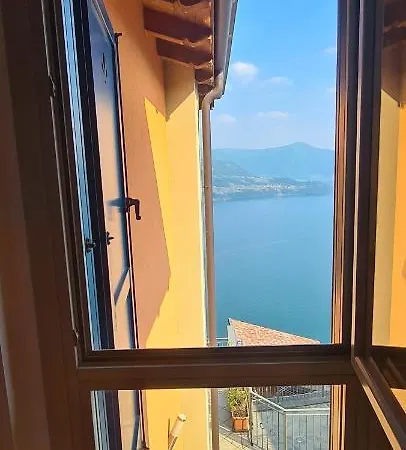 Sirene Alloggio Paola Con Vista E Piscina Comune