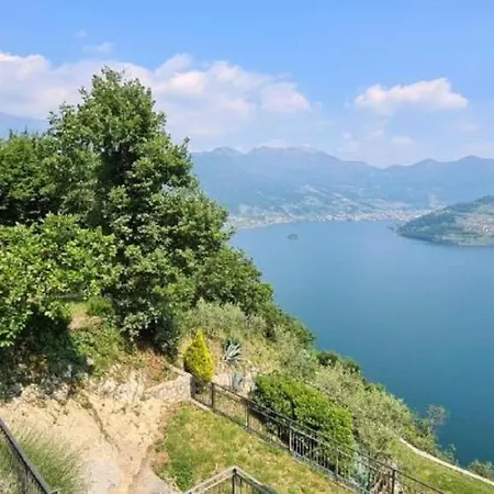 Sirene Alloggio Paola Con Vista E Piscina Comune * Parzanica